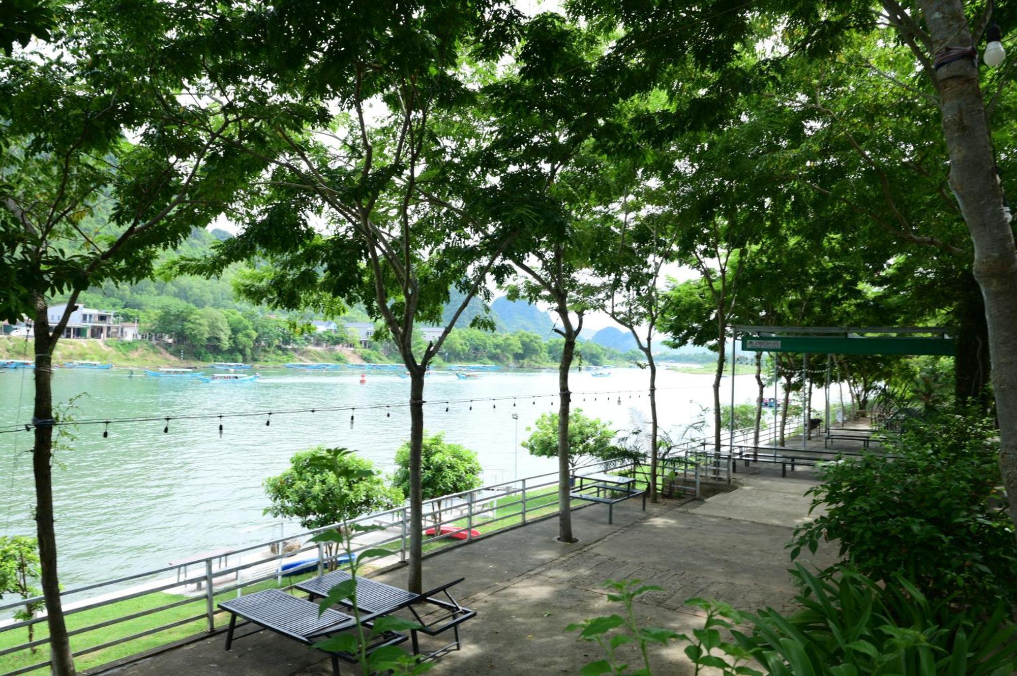 Restful River Bungalow Phong Nha Extérieur photo