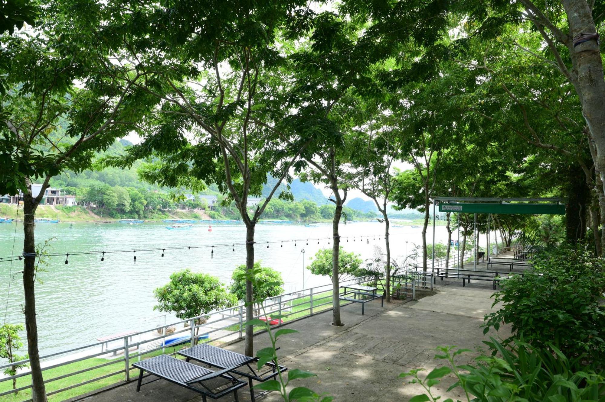 Restful River Bungalow Phong Nha Extérieur photo